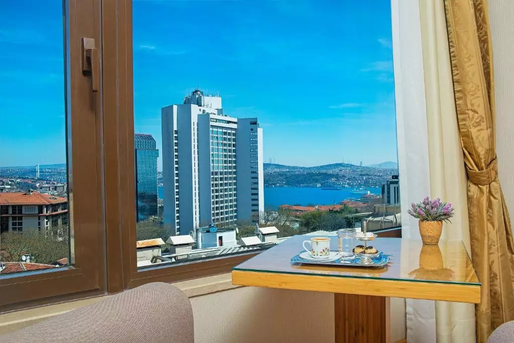 Nova Plaza Orion Hotel